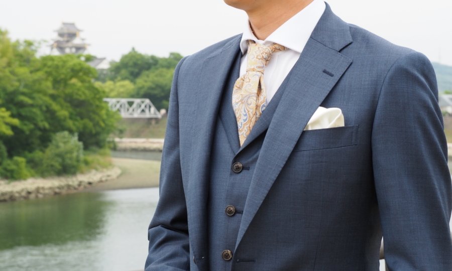 夏の結婚式、その着こなしはNG！男性参列スーツの服装マナーとお洒落な着こなし方