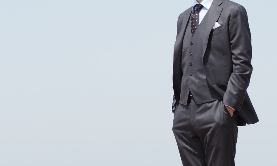 損をしない為に知っておこう。高級スーツの違いってどんな所？