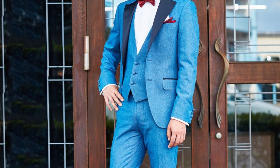 新郎もデニムOK？ 結婚式に似合うデニムスーツの着こなし方