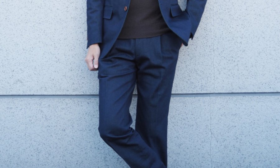 デニムスーツは冬寒い？暖かく着こなすための冬対策とおしゃれ術