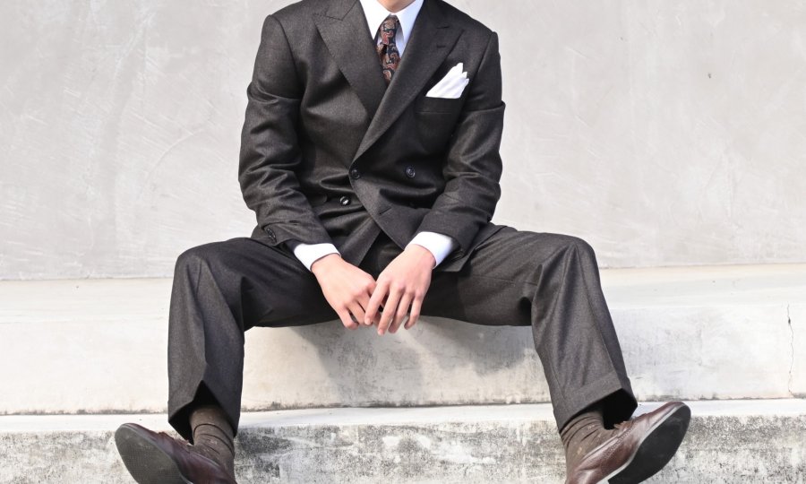 ダブルスーツで　圧倒的に大人っぽく。二十歳の1月(成人式)に似合う最旬バランス