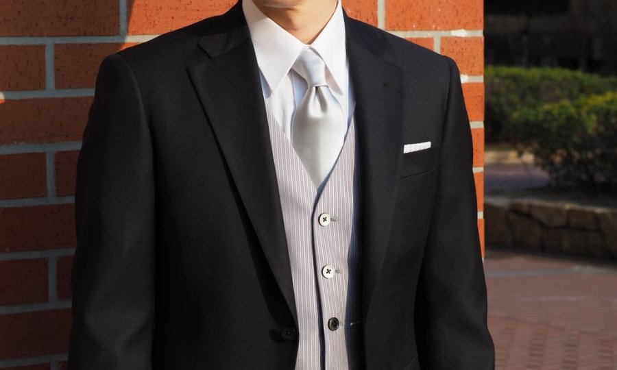 結婚式参列スーツ｜高級スーツの見極め方とは？見た目で差がつく選び方をプロが解説