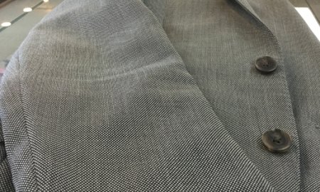 スーツのメンテナンス　（簡単シワ取り編）