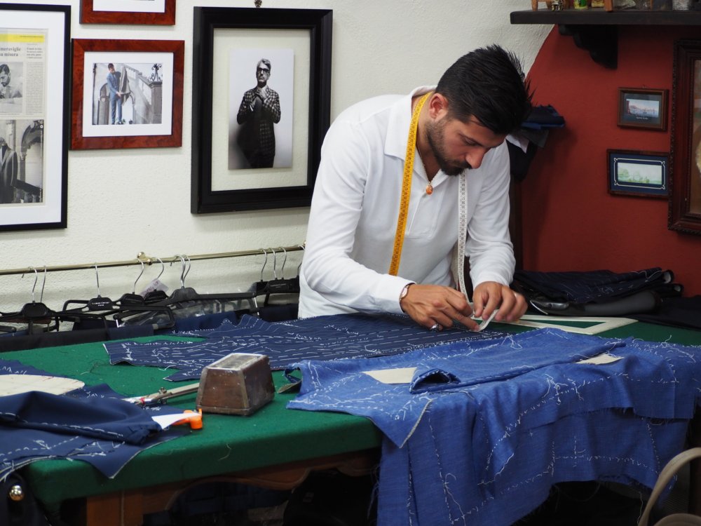 Sartoria Cuomo （サルトリア・クオモ）でサルトの仕事を勉強。