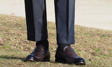 パンツの裾口。　縫製不良ではないんですよ！　「靴ずれ」