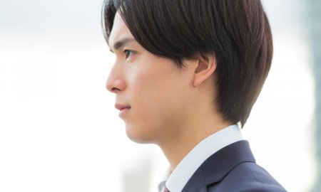 リクルートスーツは２パンツで