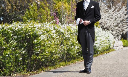 結婚式の父親、入学・卒業式の教職員など、モーニングの正しい着こなしとルールとマナー。