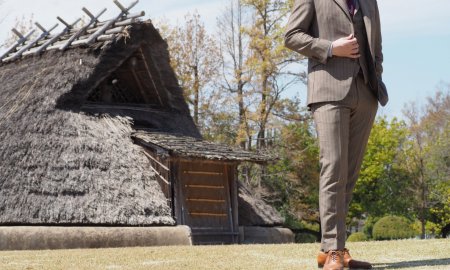 結婚式にブラウン（茶色）スーツは着て行ってはダメ？？その他参列スーツのカラーマナーは？