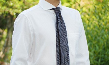シャツのボタン何個外してる？クールビズマナーと着こなし