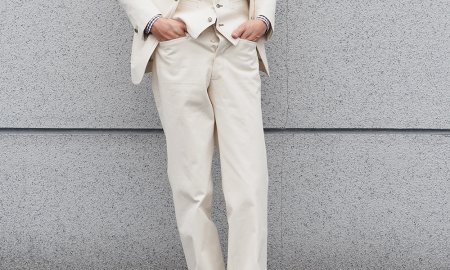 春夏に映えるホワイトデニムスーツとは？