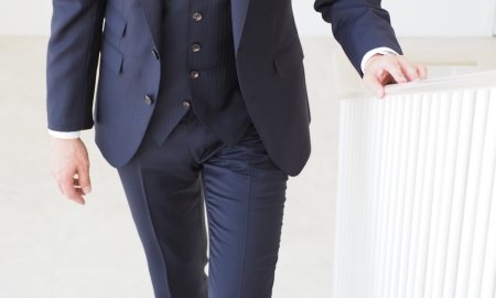 3ピーススーツとは？格式と実用性を兼ねた大人の装いガイド