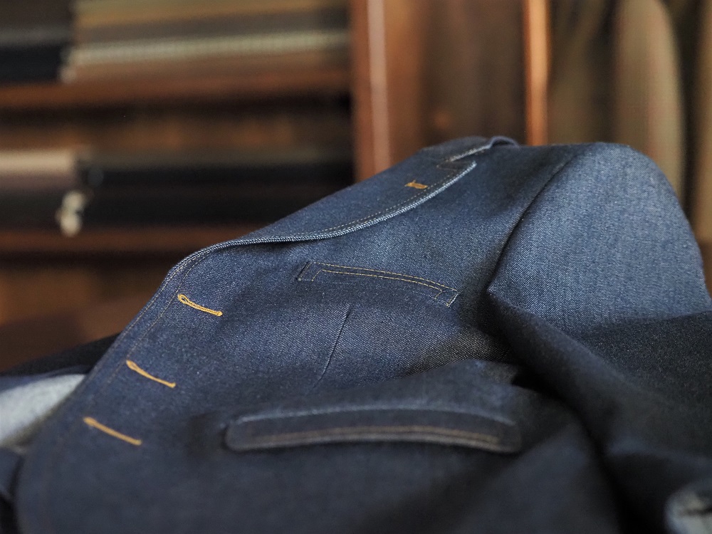 メーカー在庫少、売り切れ時はご容赦ください 貴重【B'z WIZARD BLUE